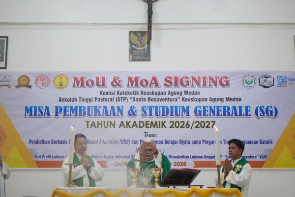 Misa Pembukaan Tahun Ajaran Baru dan Studium Generale T.A. 2026/2027 STP St Bonaventura KAM
